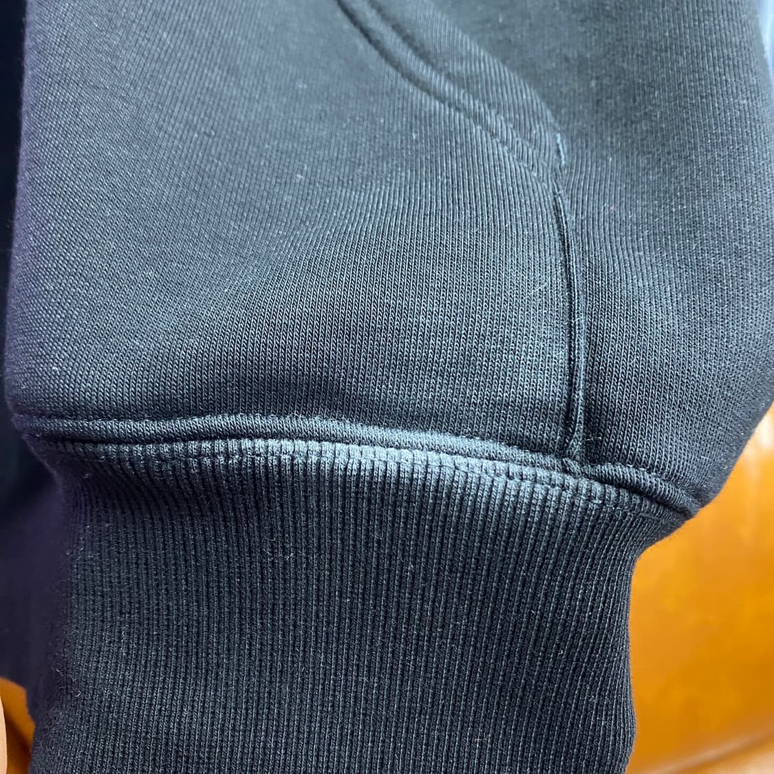 칼하트 WIP 후드캡스 스웨트셔츠 블랙 B4229 상품이미지6