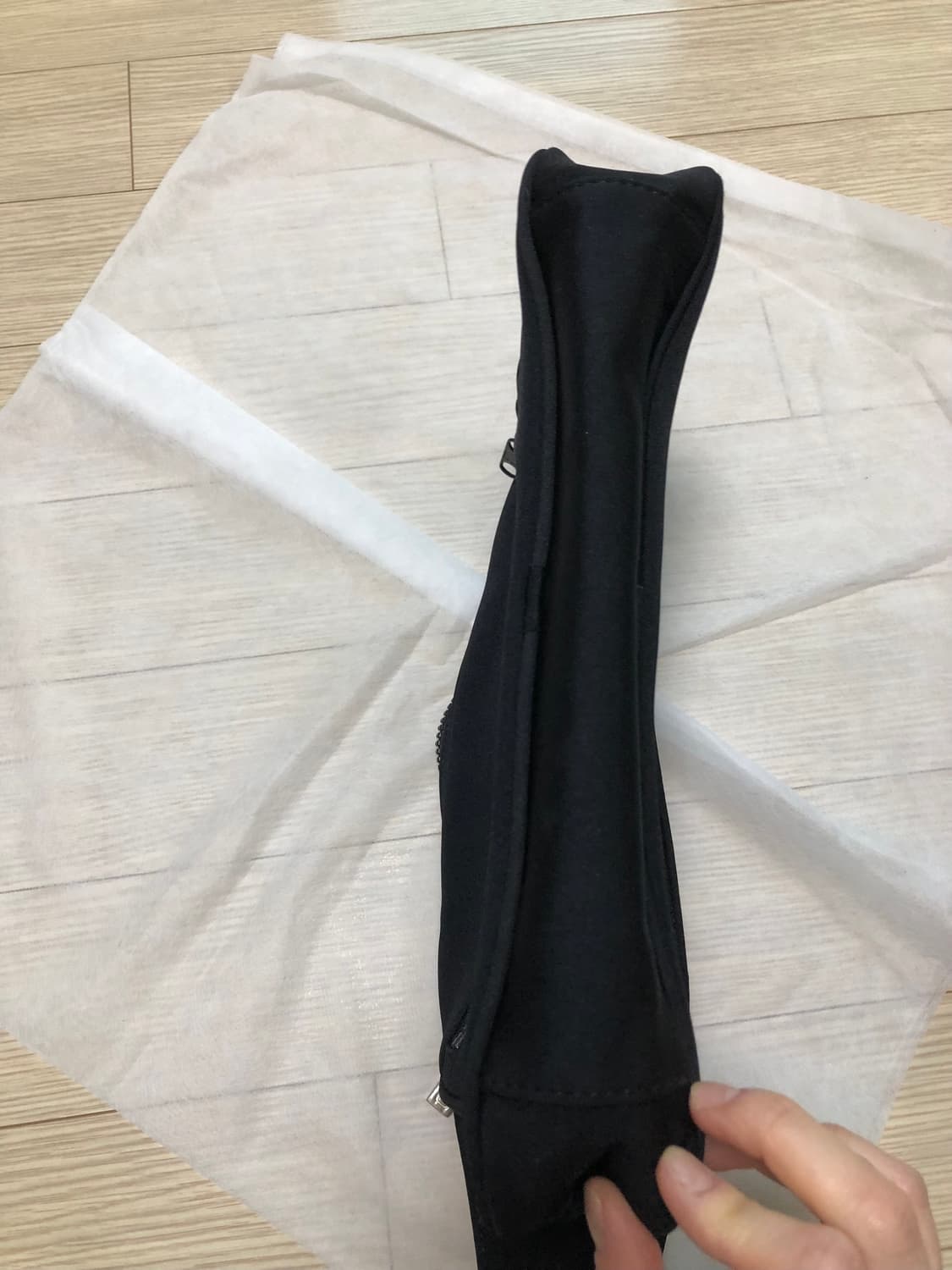 게스 검정 네오프렌 사각 숄더백 핸드백 상품이미지8