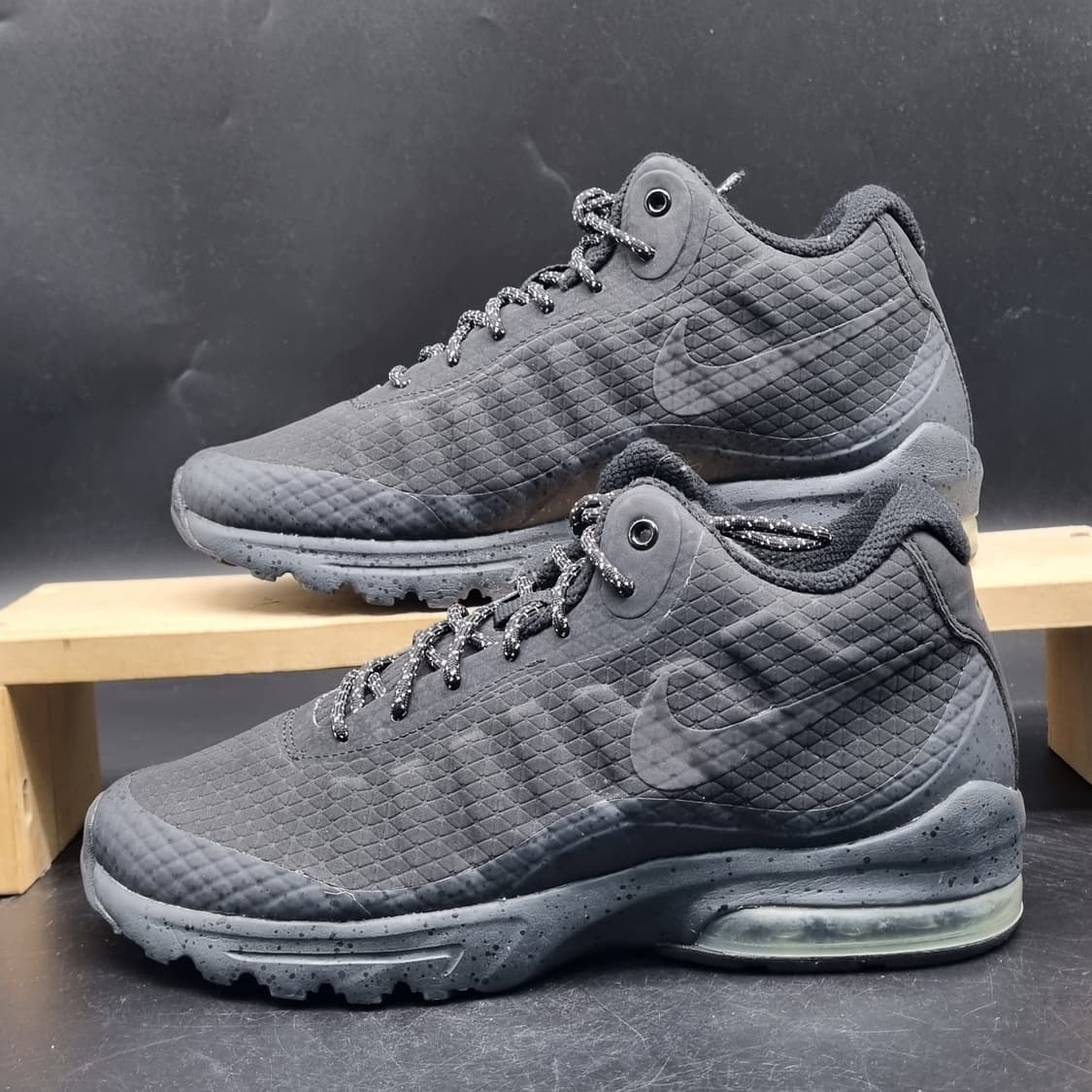 나이키 에어맥스 인비고 미드 255 상품이미지1