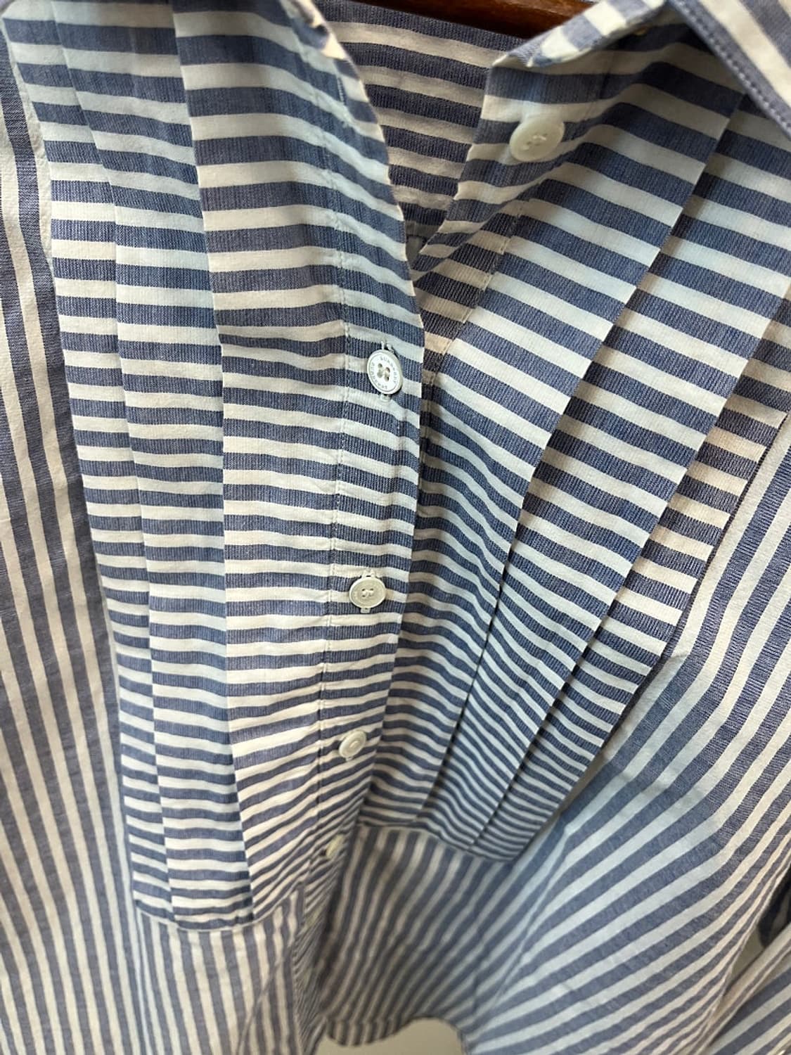 여) 버버리 스트라이프 셔츠  상품이미지4