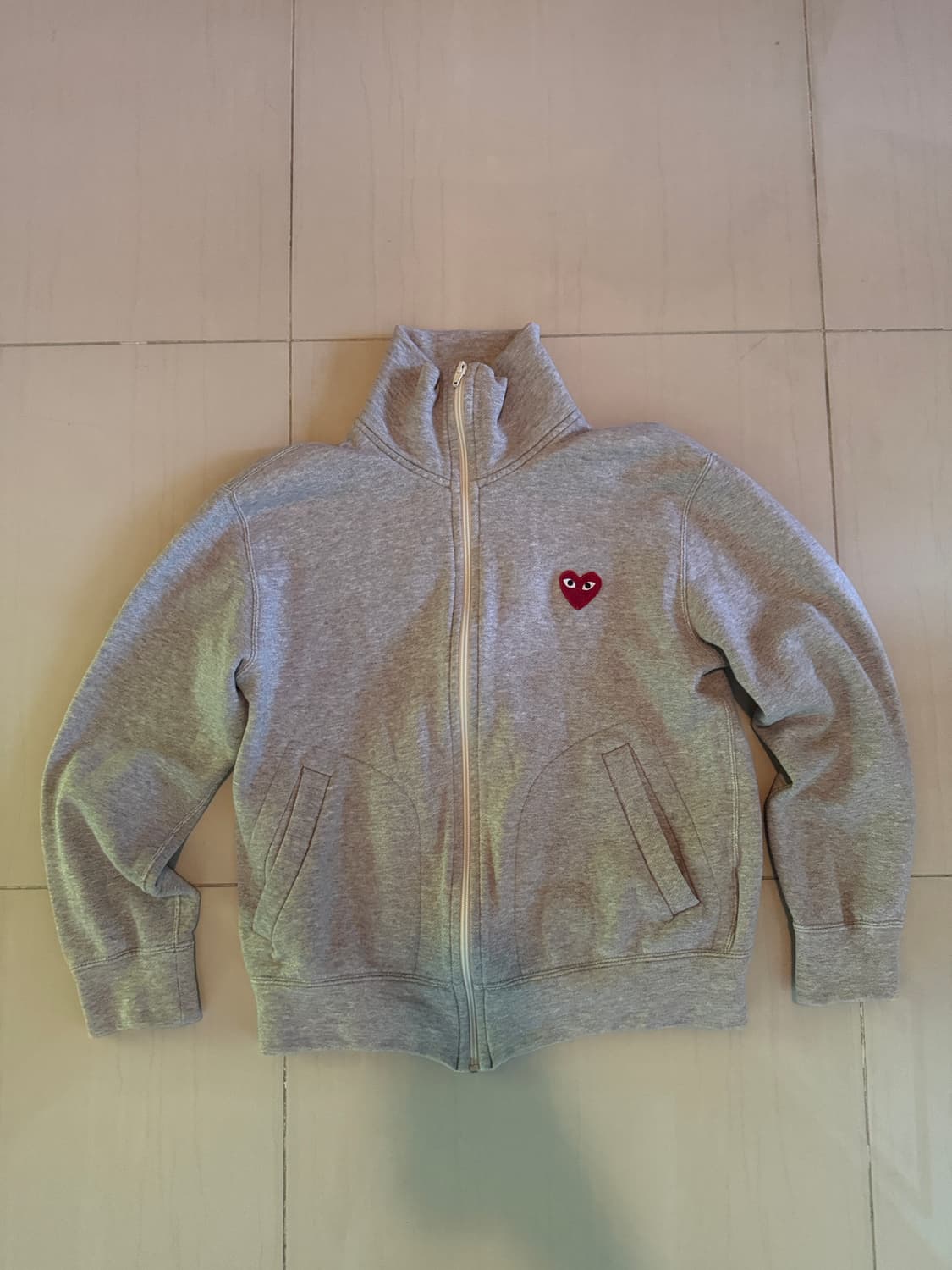 꼼데가르송 저지 집업 나우아임영 착용 상품이미지3