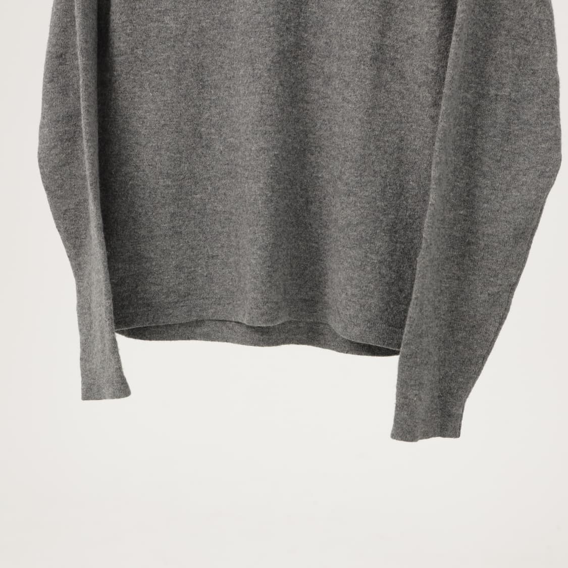 클럽모나코 램스울 라운드 니트 상품이미지4