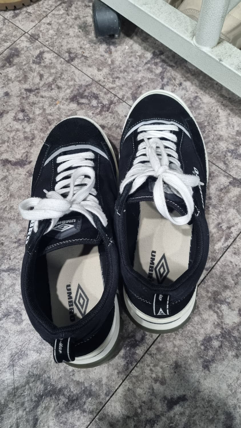 엄브로 (umbro) uk8(270) 굽높이 슈즈 남성용 신발 상품이미지3