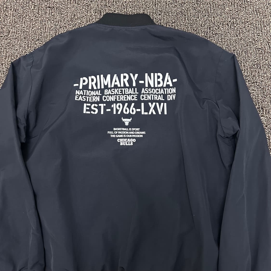 NBA 엔비에이 시카고 불스 코치 바람막이 자켓 블랙 105(XL) 상품이미지7