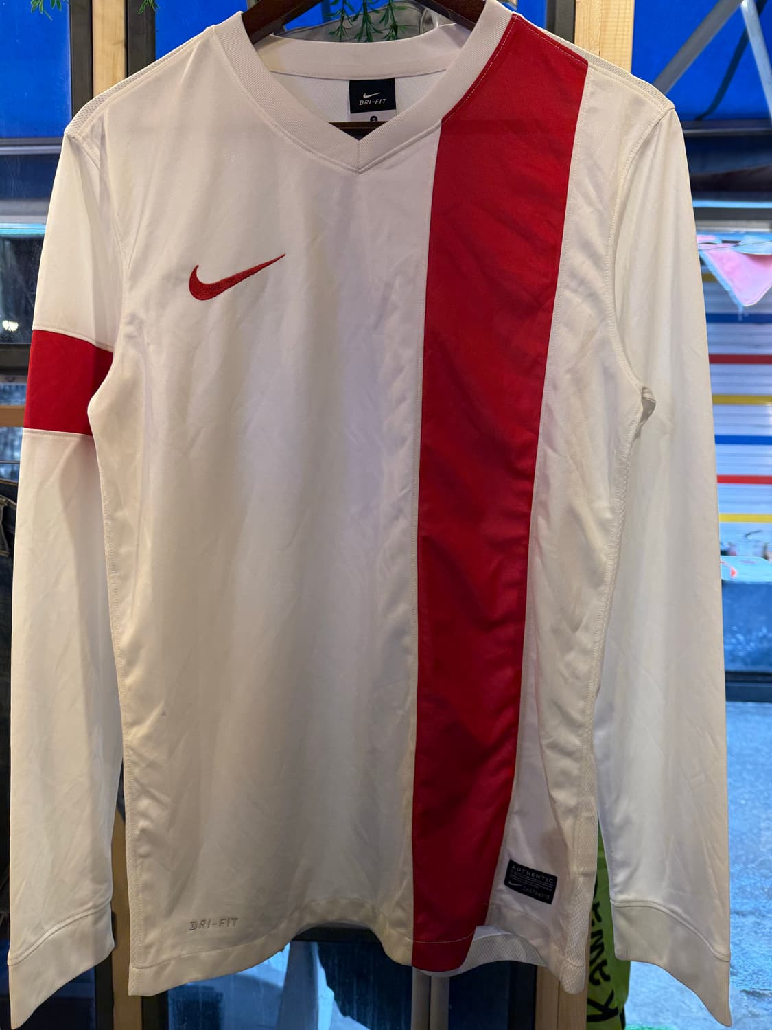 나이키 흰빨 메쉬 롱슬리브 상품이미지1