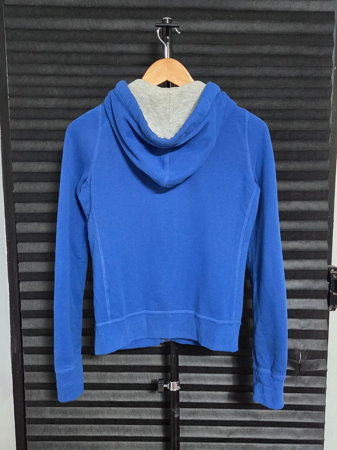 [아베크롬비 앤 피치] 아플리케 로고 기모 후드집업 | 00179 상품이미지7