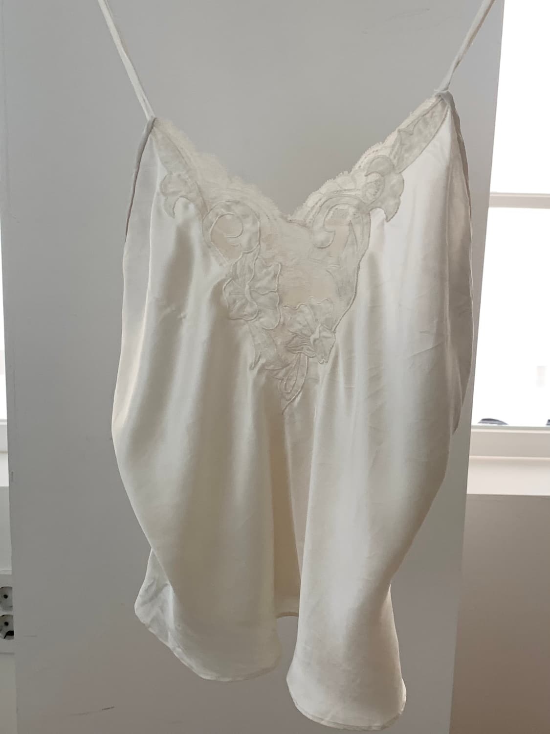 wh 1번 slip top 상품이미지1