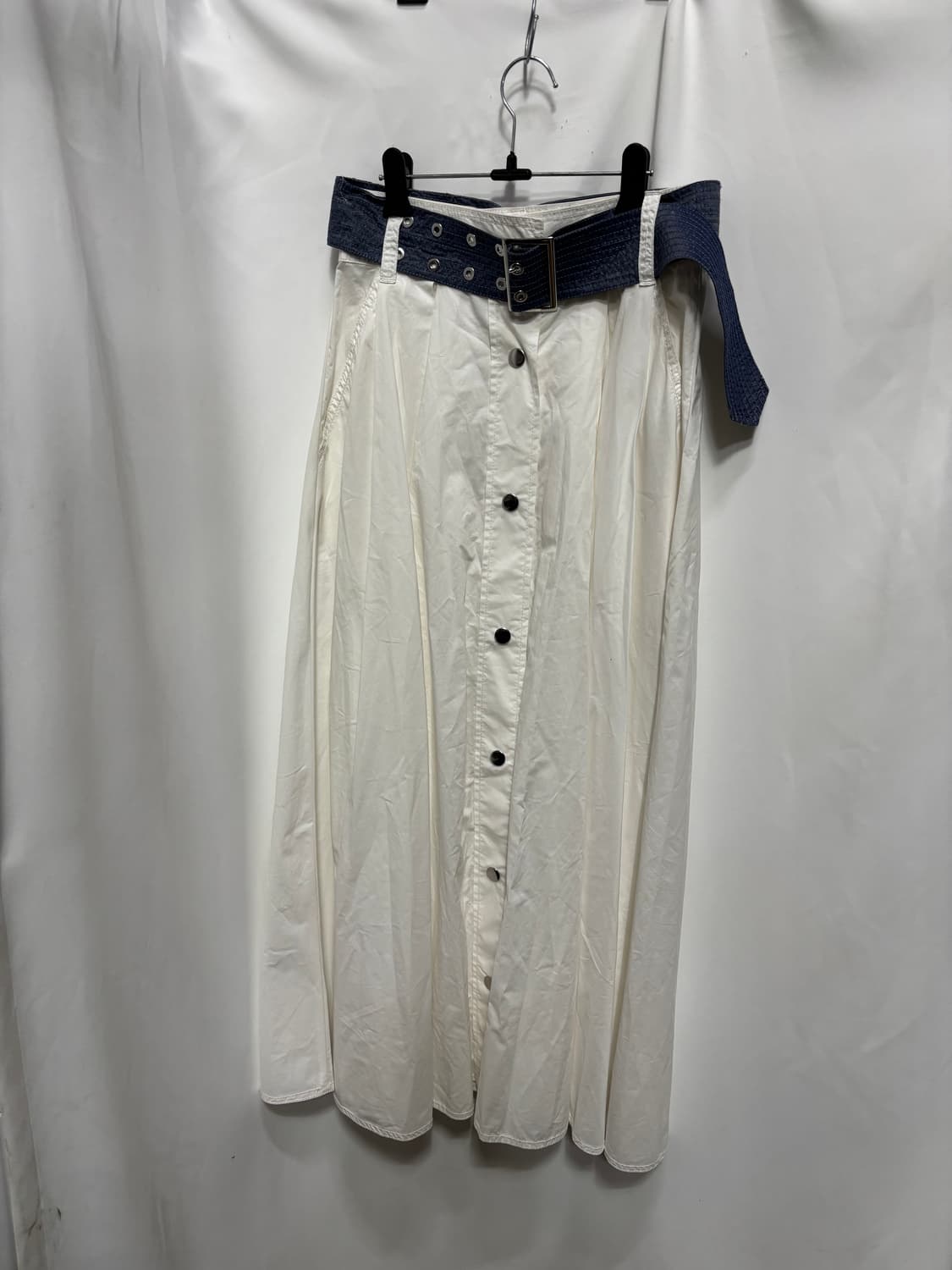 베네통(Benetton)프론트 버튼 화이트 롱 스커트 상품이미지1