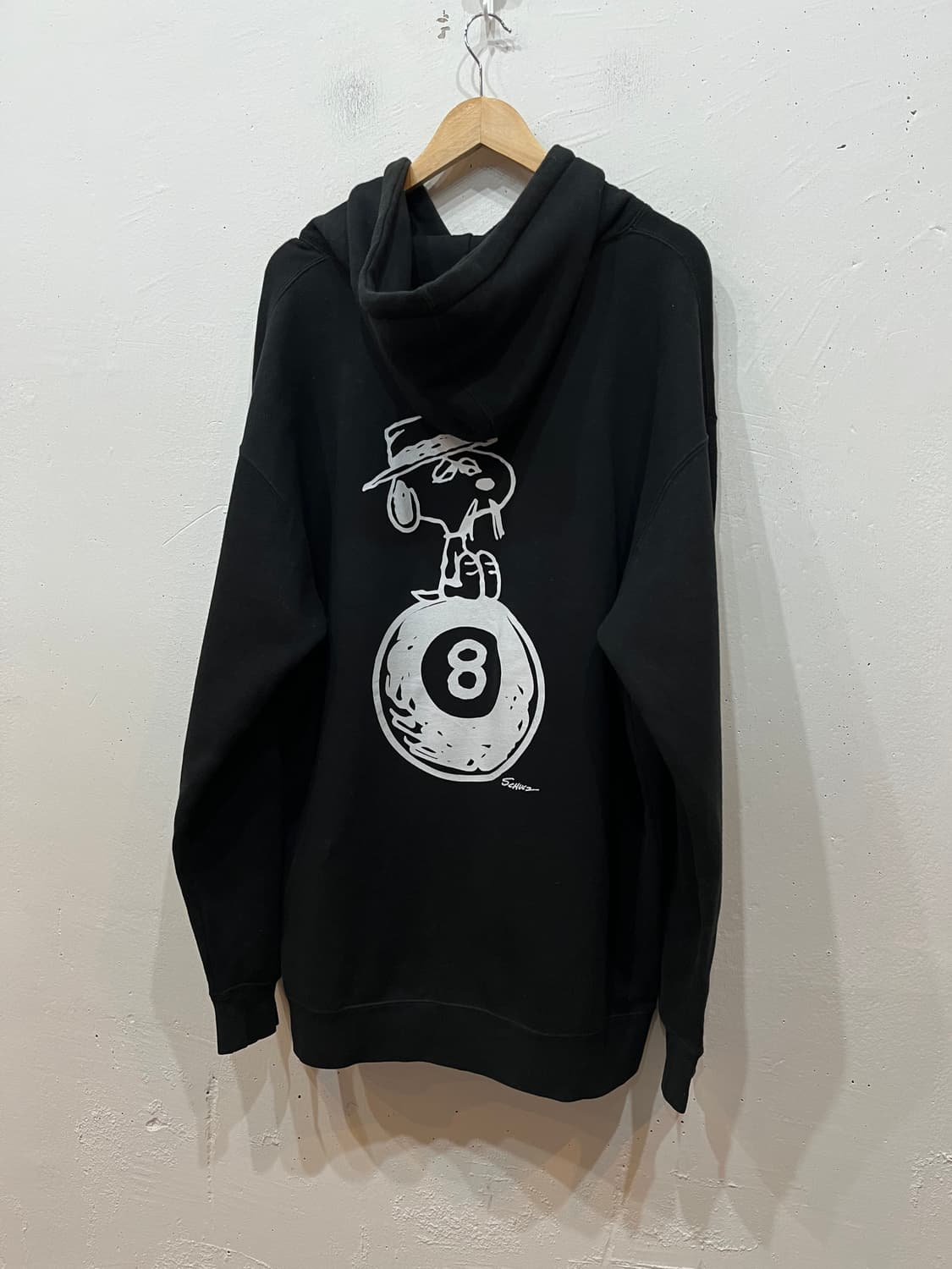 HUF 허프 피넛츠 8볼 후드 블랙 상품이미지1