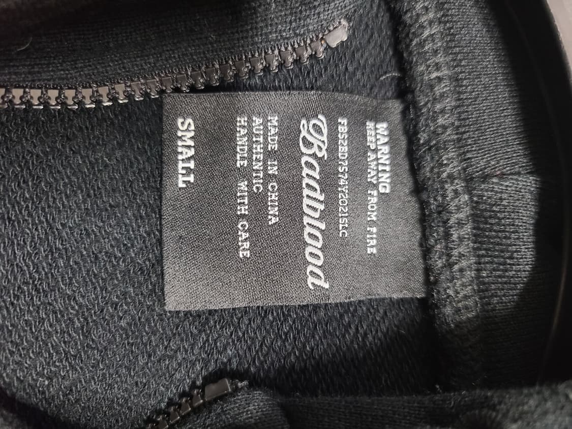 배드블러드 크롭 후드집업 블랙 S 상품이미지5