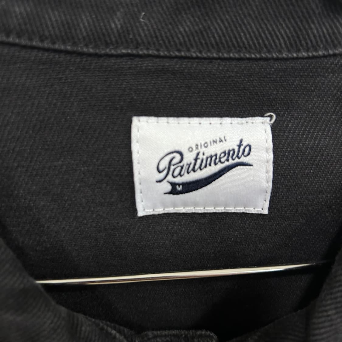 파르티멘토 절개 흑청 데님 트러커자켓 상품이미지3