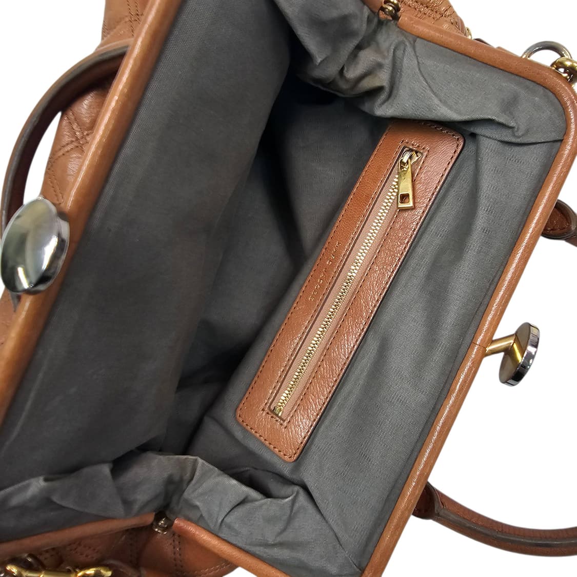 Marc Jacobs 마크제이콥스 퀼티드 레더 스탐백 브라운 상품이미지6