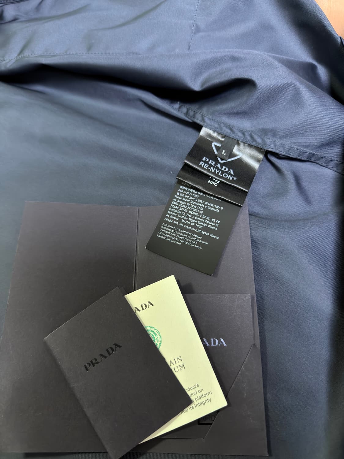 프라다 숏슬리브 리나일론 셔츠 네이비 L 상품이미지10