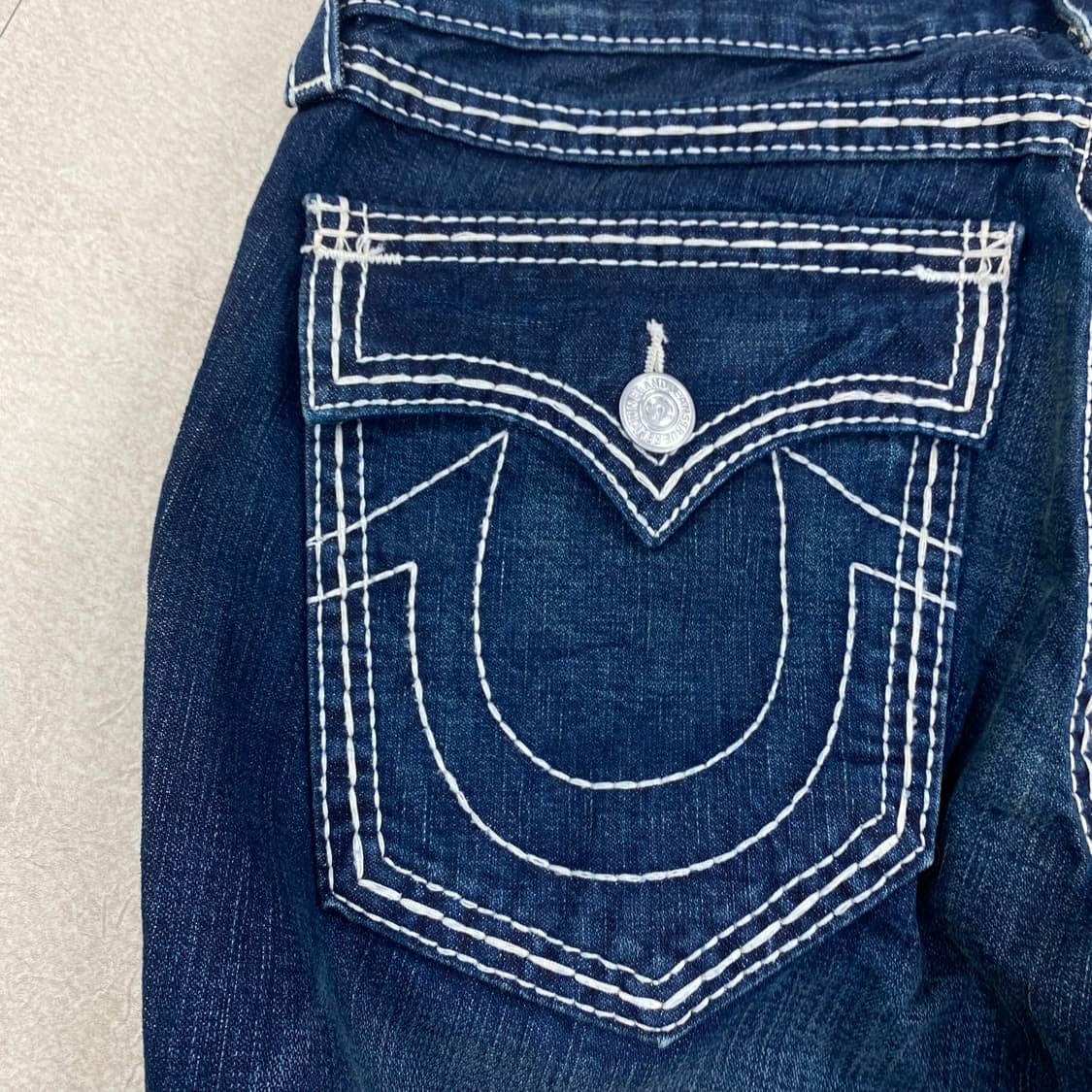  트루릴리전 빌리 빅 T 부츠컷 플레어 진 (34)  ﻿ 상품이미지4