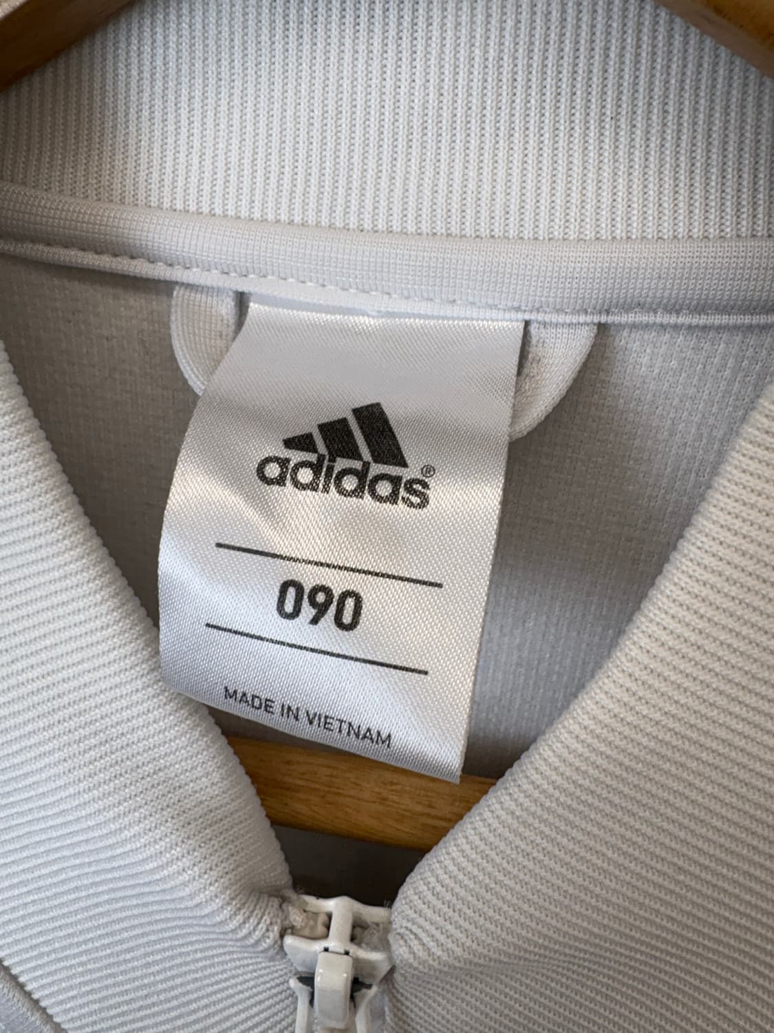 아디다스 레알마드리드 화이트 트랙탑 져지 상품이미지5