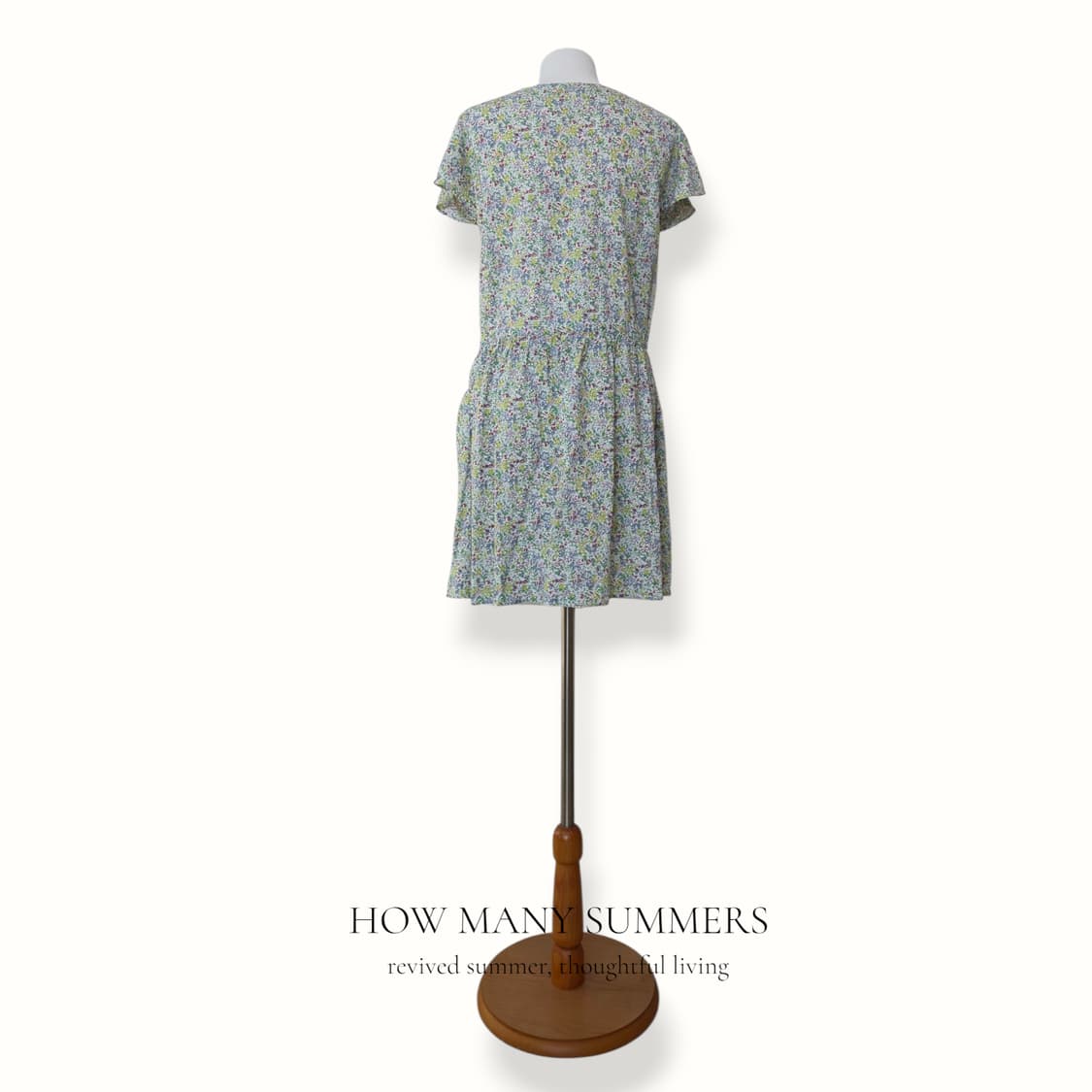 어스뮤직앤에콜로지 잔꽃 원피스 F 레이온 핀턱 허리스트링
 상품이미지3