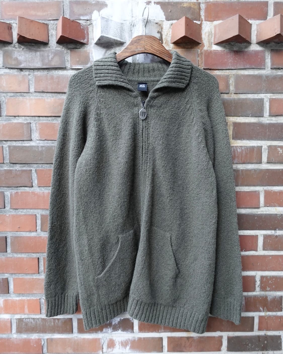 지안프랑코 페레 드라이버스 니트 집업 상품이미지1