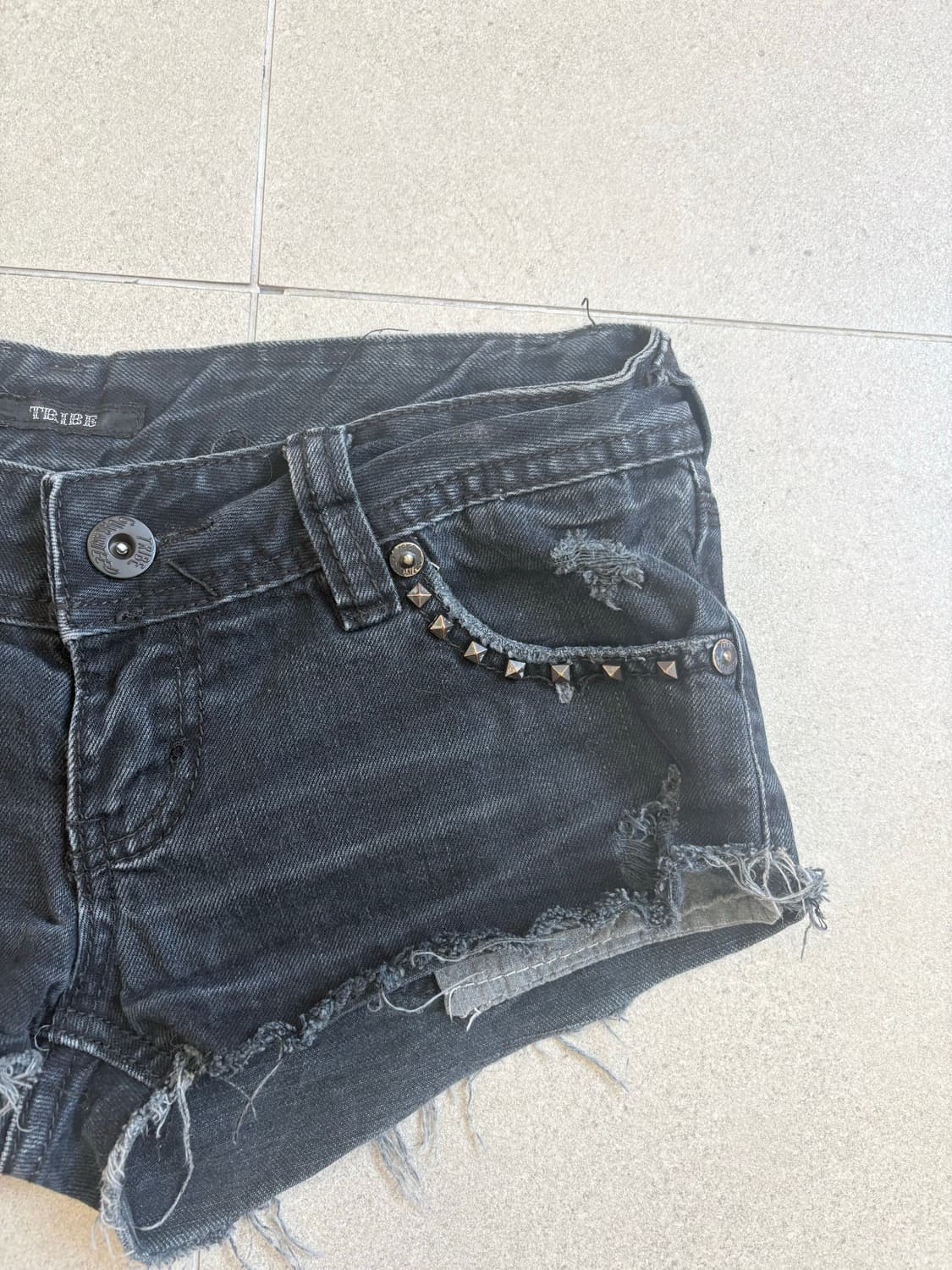 데님 스터드 데미지 숏츠 상품이미지3