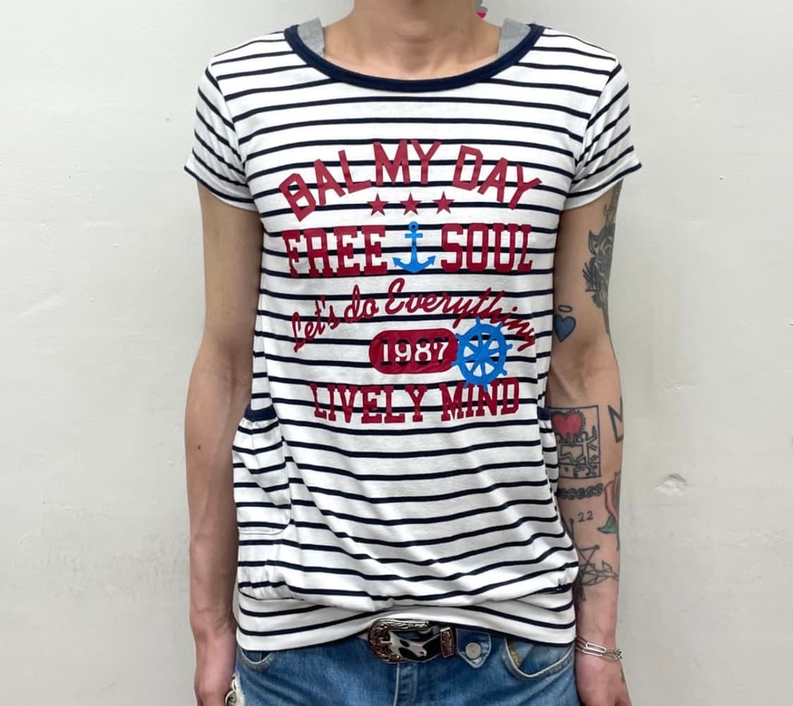 Stripe pocket gray shoulder T-shirt 상품이미지1