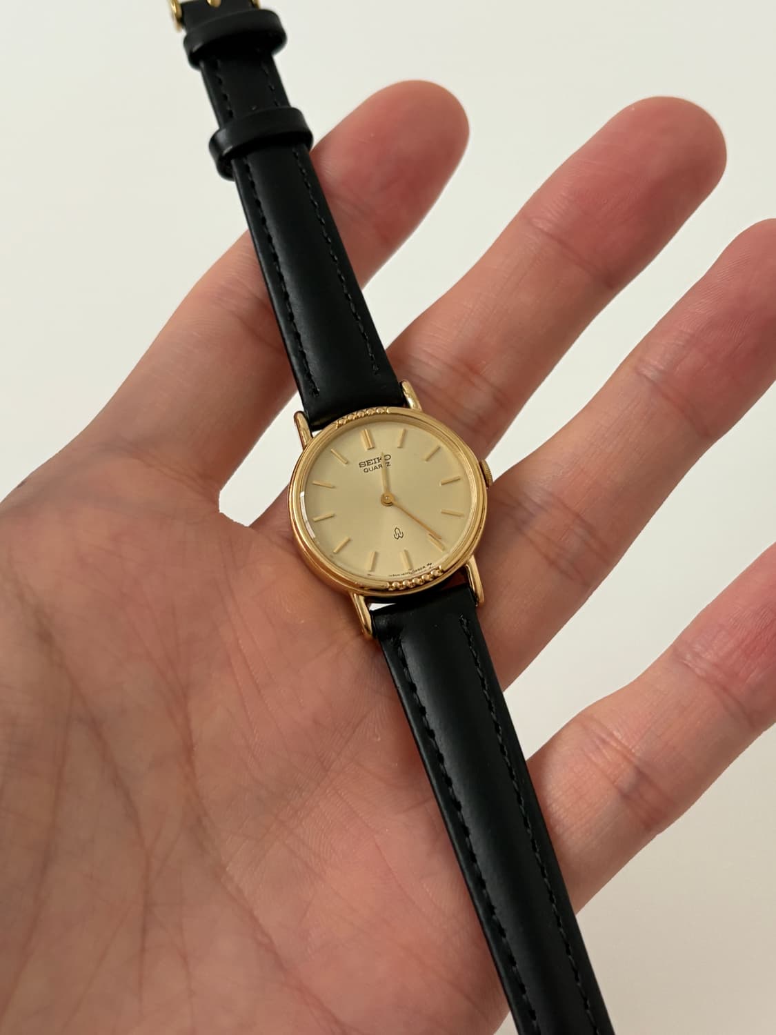 80s sunburst dial gold ladies quartz 상품이미지1