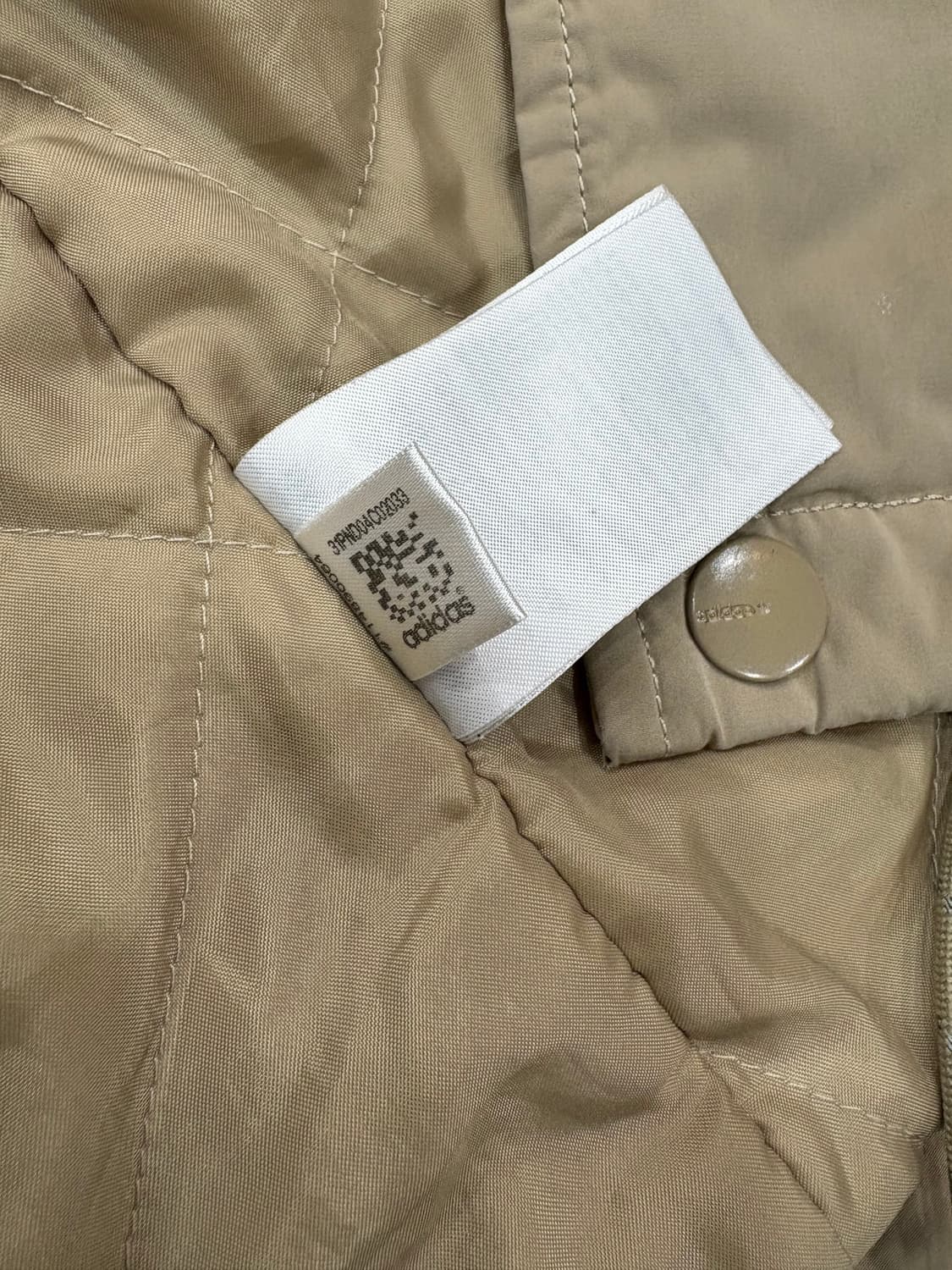 아디다스 바시티 누빔 자켓 베이지배색 상품이미지5