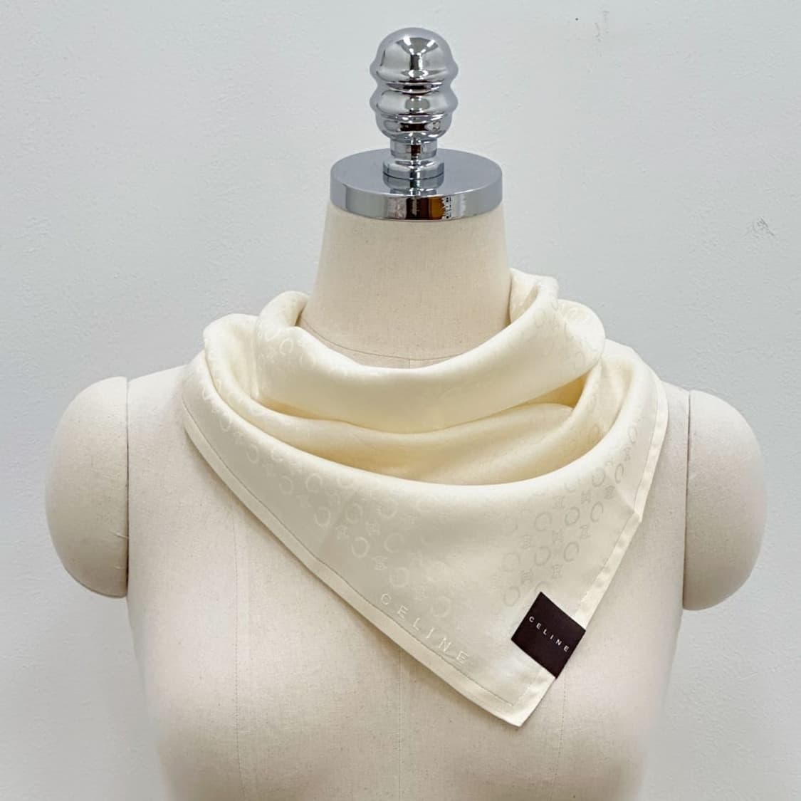 (새상품) celine / 셀린느 쁘띠스카프 손수건 상품이미지9
