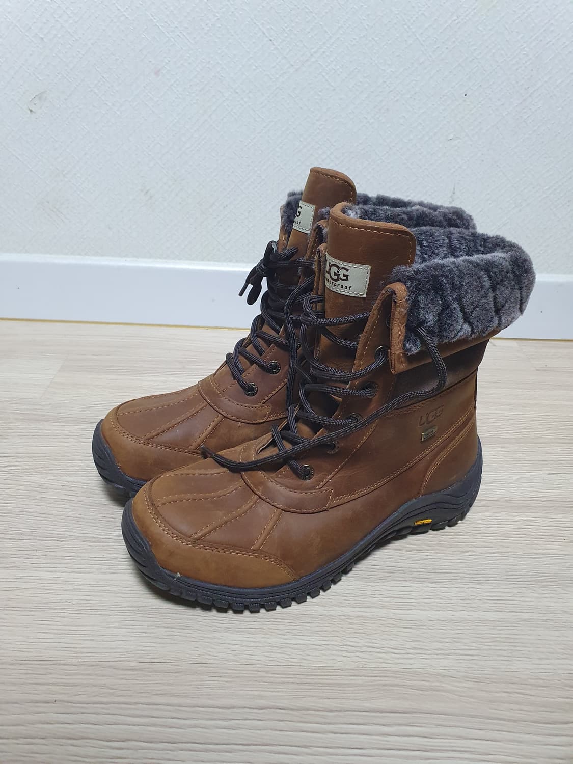 어그 아디론댁 비브람 부츠 260 상품이미지4