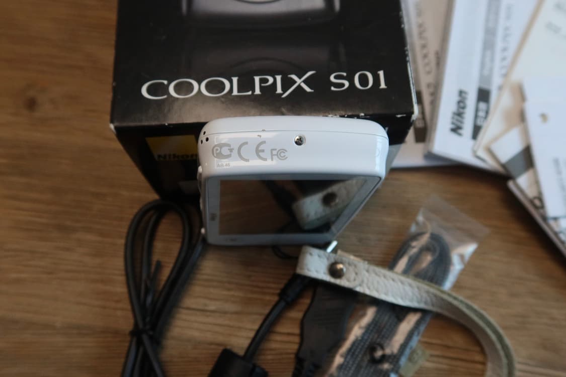 쿨픽스 s01 화이트 (풀박스) 상품이미지5