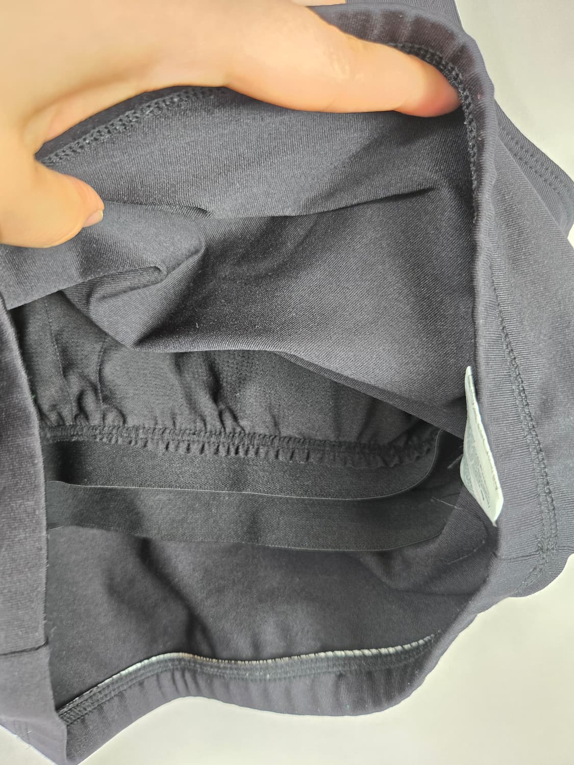 [무료배송]뉴발란스 95 여성 브라 내장 크롭탑 브라탑 민소매 블랙 상품이미지8