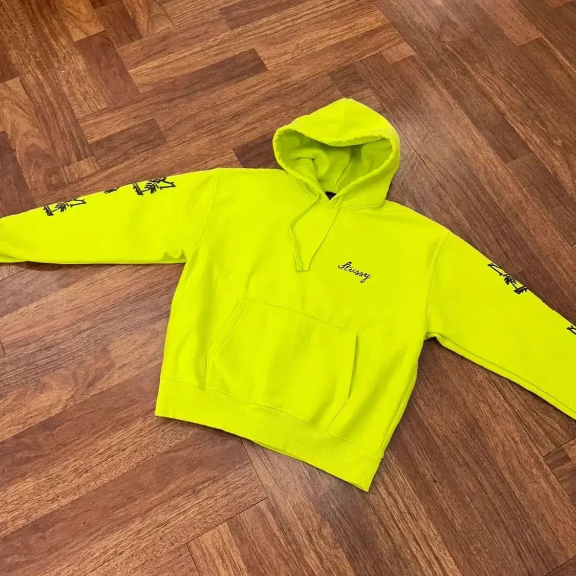 L Stussy 스투시 파라다이스 로스트 후드 티셔츠  상품이미지2