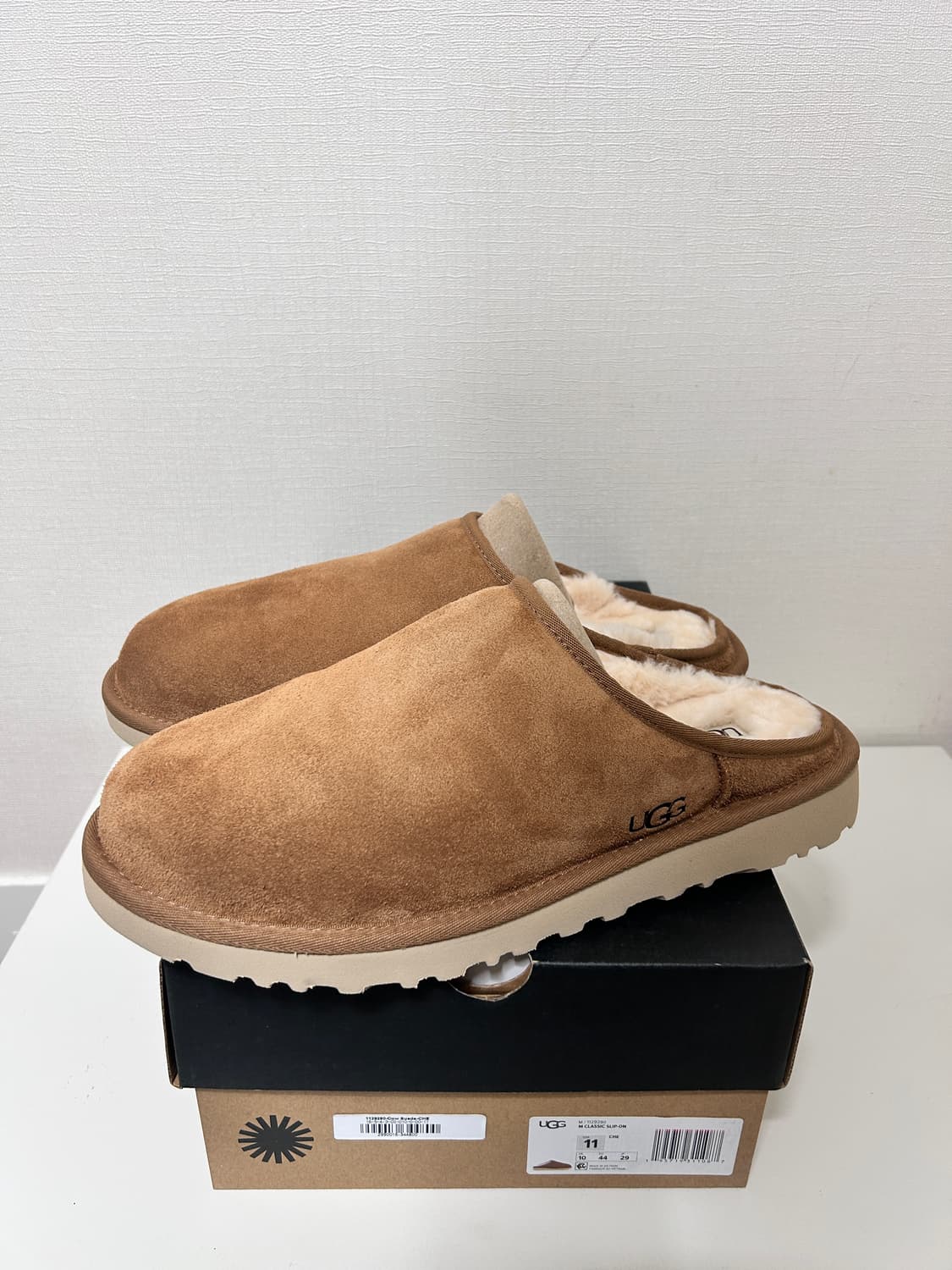 [새상품] 어그 클래식 슬립온 상품이미지2