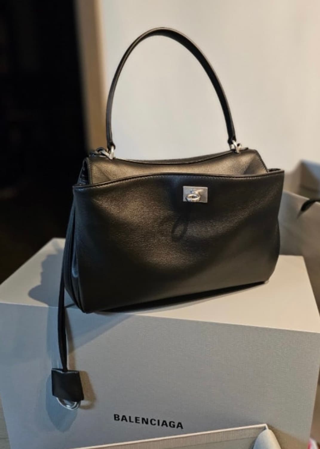 발렌시아가 로데오 백 m 상품이미지1