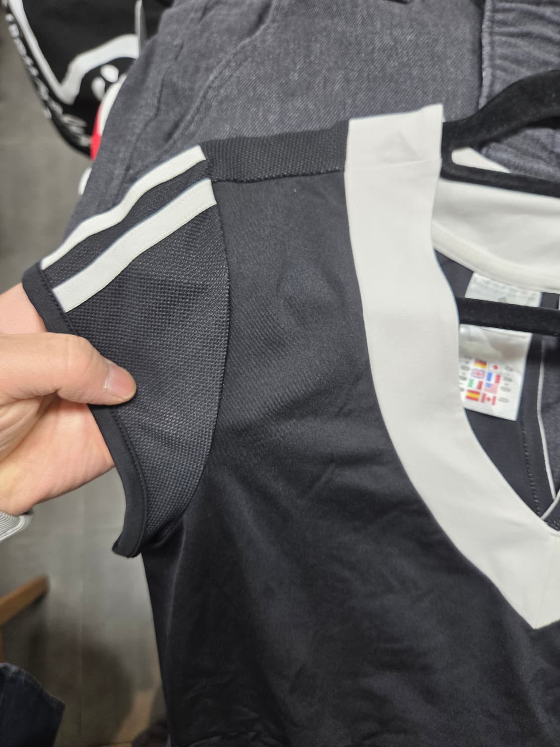 아디다스 일본판 올드스쿨 빈티지 메쉬 기능성 삼선 민소매나시 m 상품이미지7