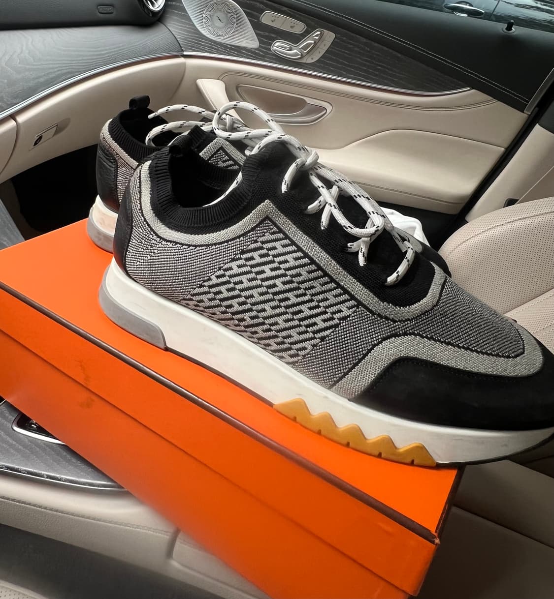 에르메스 어딕트 스니커즈 상품이미지3