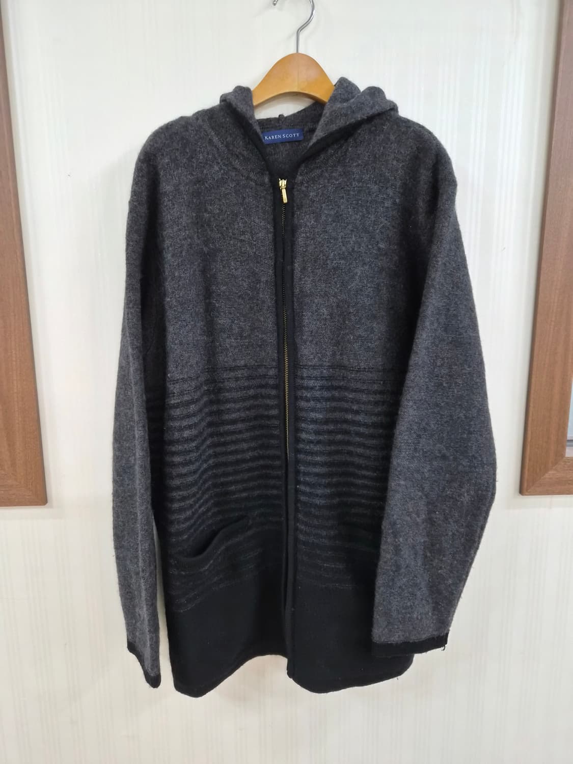 M/100) KAREN SCOTT 카렌스콧  울후드 집업 팝니다 상품이미지1