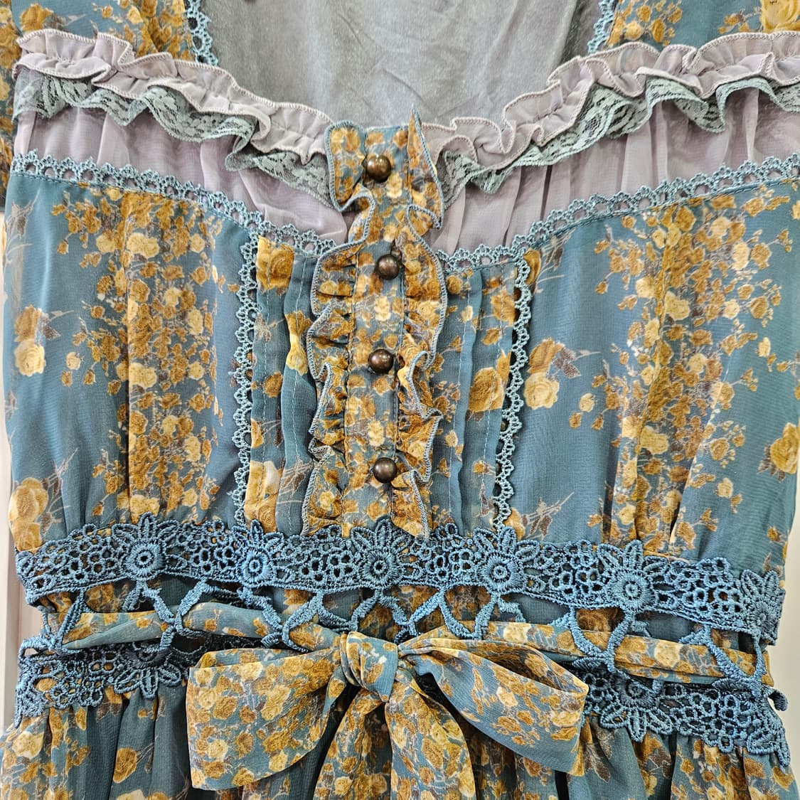 엑시즈팜(axes femme) 로즈 프린트 쉬폰 원피스 상품이미지3