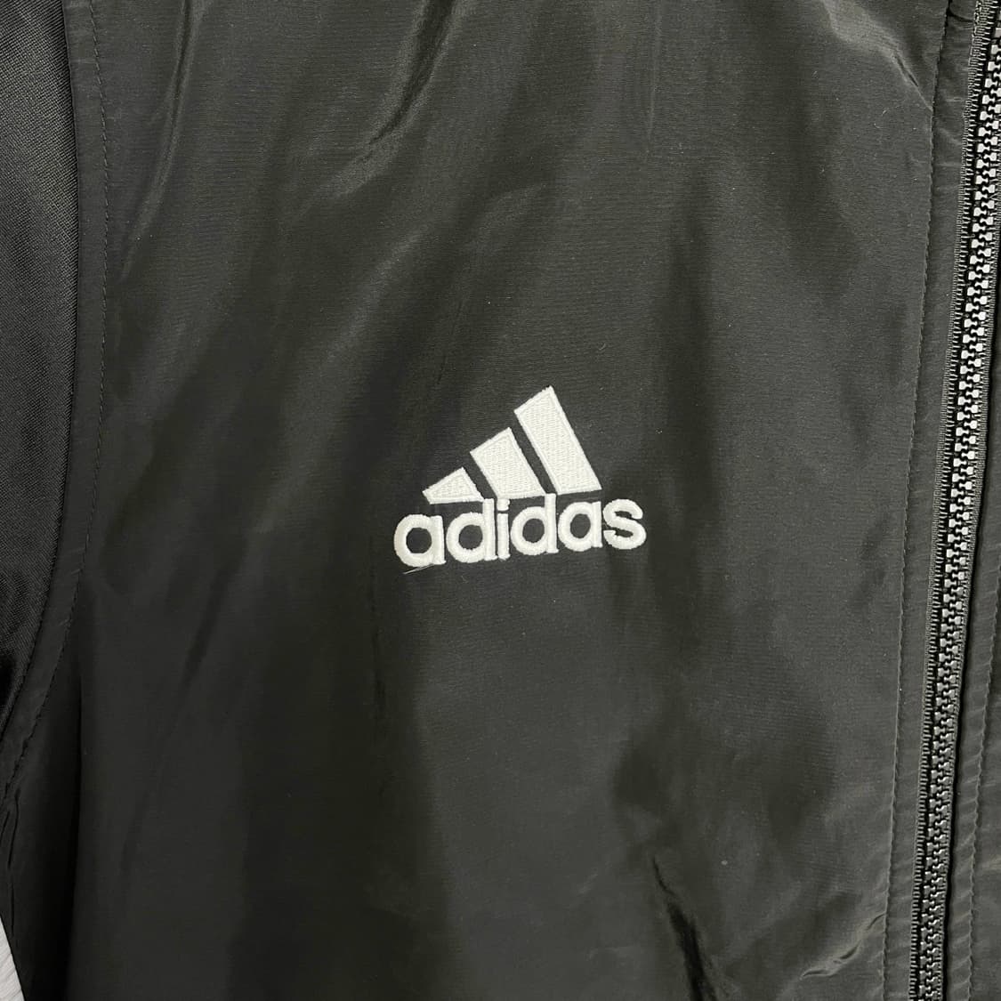 E2 아디다스 올드스쿨 바람막이 95사이즈 상품이미지4