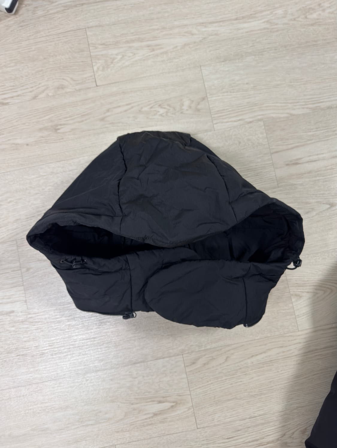 산산기어 패딩 24FW TAPED PUFFER JACKET 상품이미지4