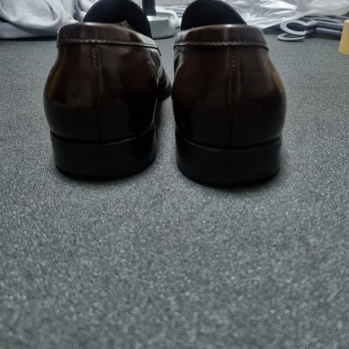 프라다 스퀘어토 로퍼 브라운 상품이미지4