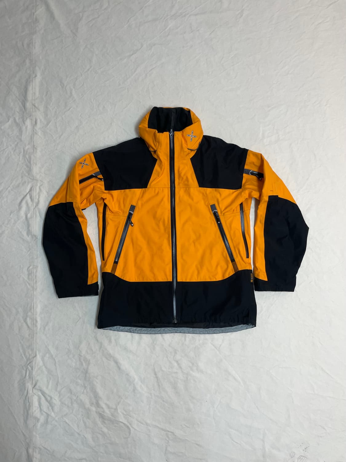 몬츄라 아웃도어 자켓  상품이미지1