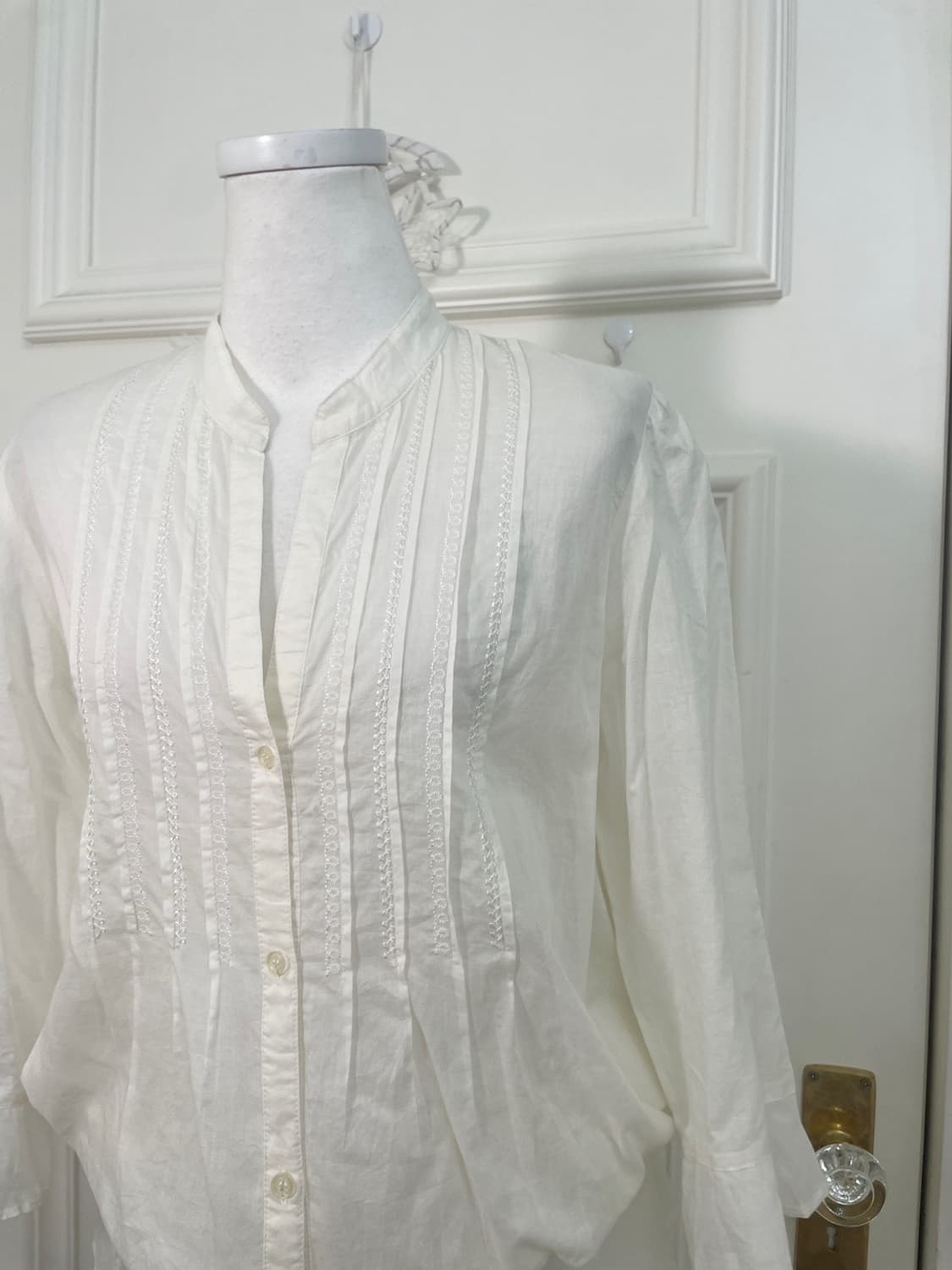 ivory cotton pleats back shirring blouse 상품이미지7