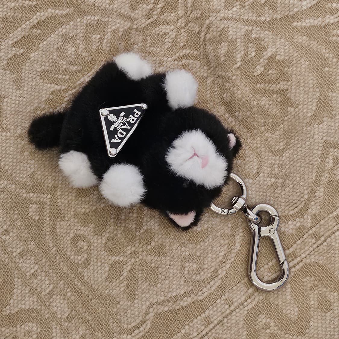 프라다 키티 빈티지 업사이클링 키체인 인형 키링 상품이미지6