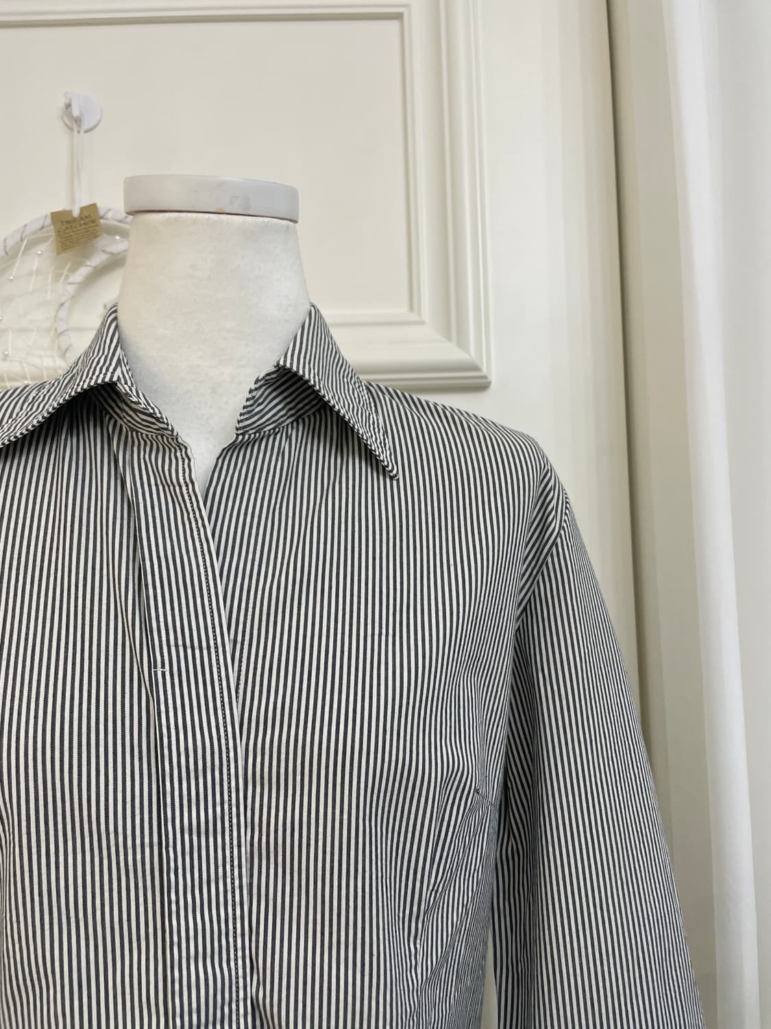 black stripe line basic shirt 상품이미지7