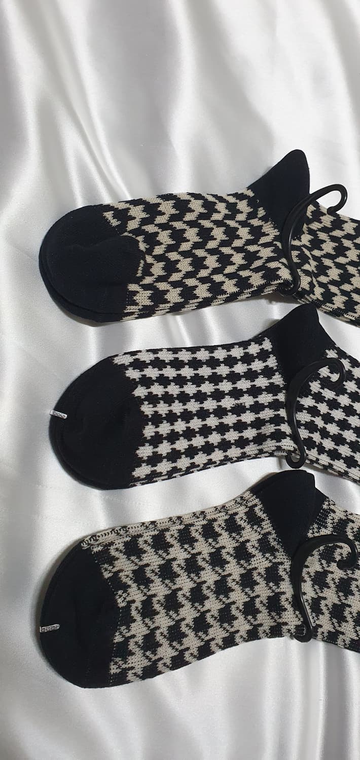 블랙 화이트 체크 제비체크 비비안웨스트우드 양말  상품이미지8