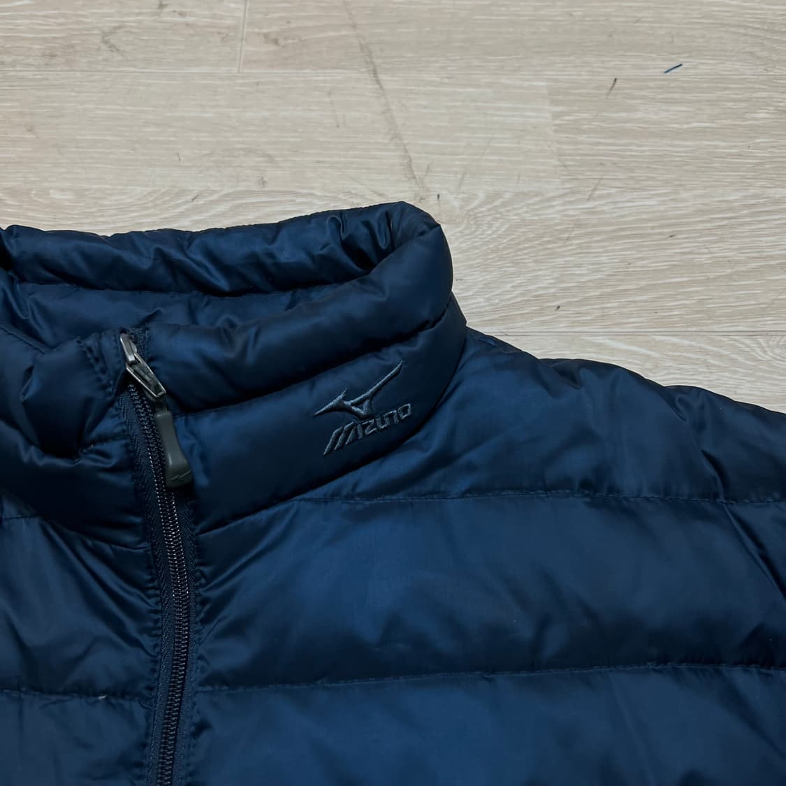 미즈노 남성 덕다운 경량패딩 점퍼 [네이비] M/95 상품이미지4