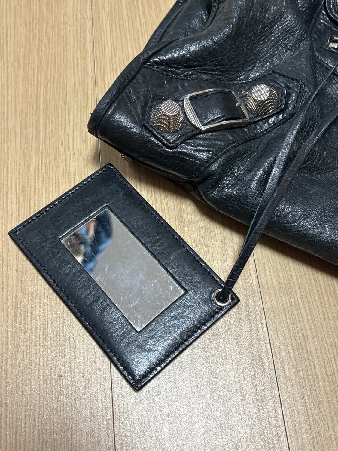 [정품] 발렌시아가 자이언트 시티 모터백 라지 상품이미지5