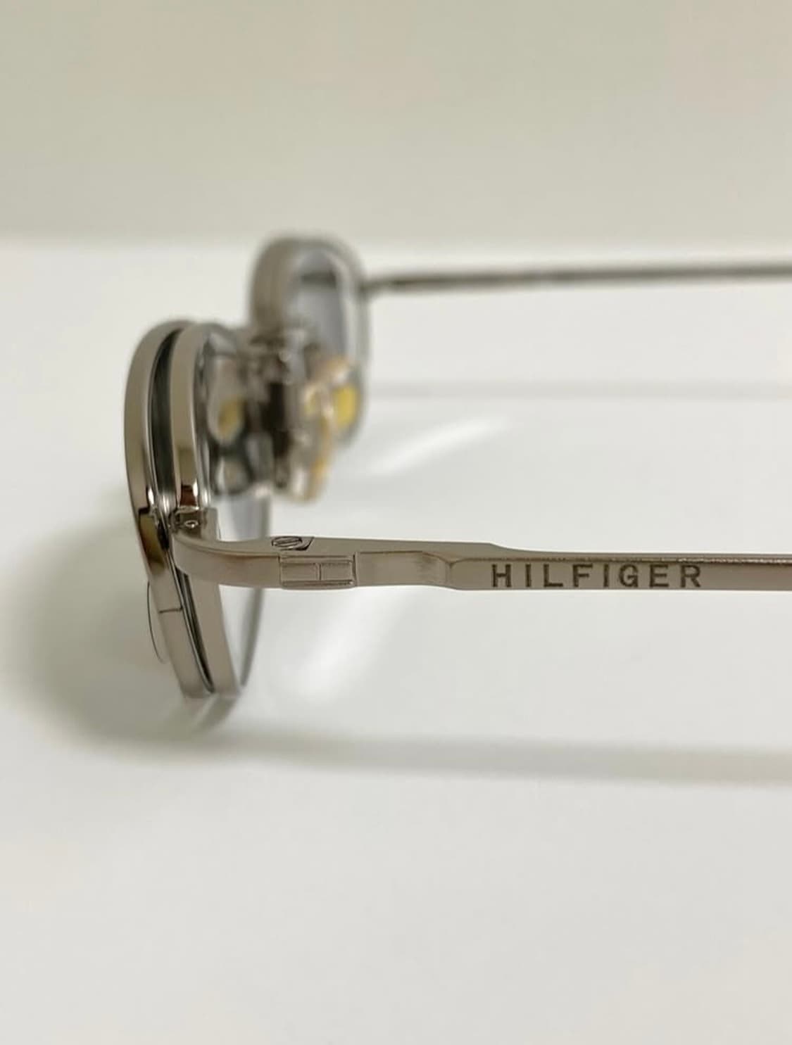 1992년 TOMMY HILFIGER 선글라스&안경태 OG 상품이미지3