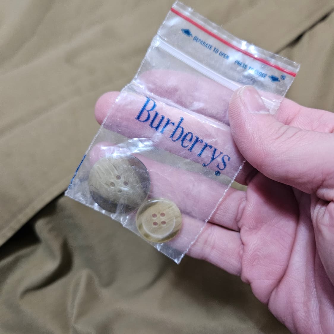 버버리(BURBERRYS) in London 내피탈착 루즈핏 트렌치코트 상품이미지5