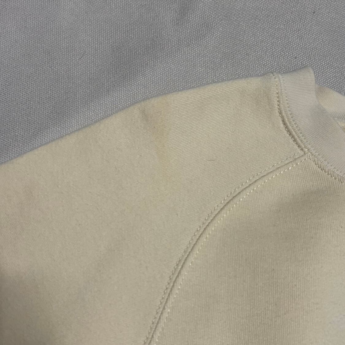 아미 아이보리 맨투맨 상품이미지7