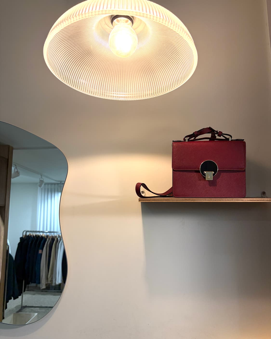 비비안 웨스트우드 오피오 사피아노 크로스 숄더백 상품이미지1